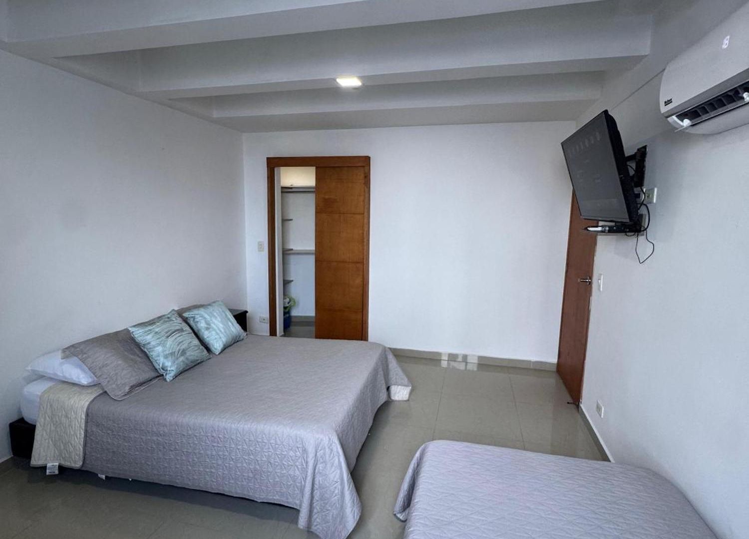 Lovely With Pool And Views * Cartagena