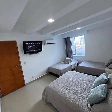 Lovely With Pool And Views Apartamento *
